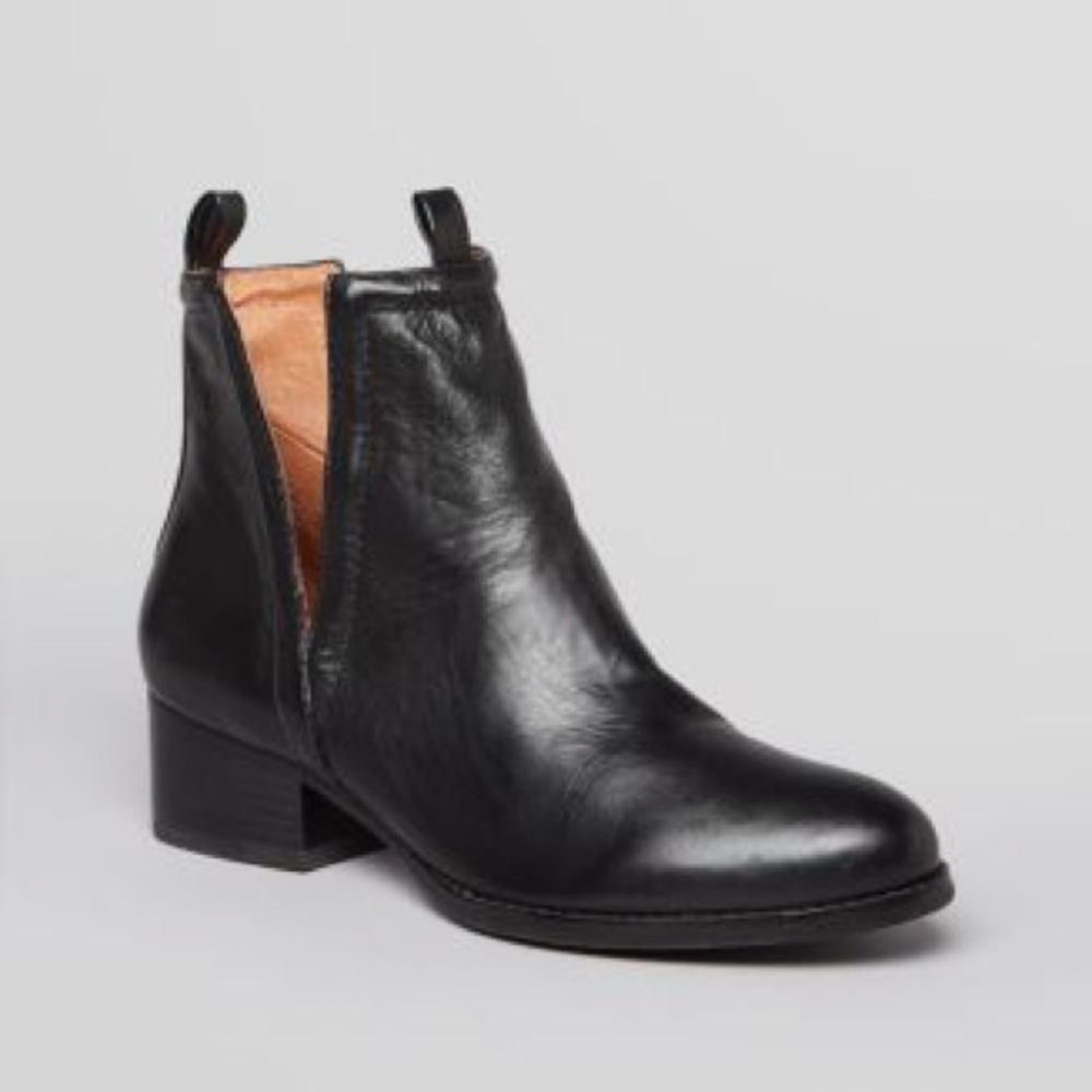 Jeffrey Campbell Booties Oriley Cut Out, size 7 - Picture 2 of 10